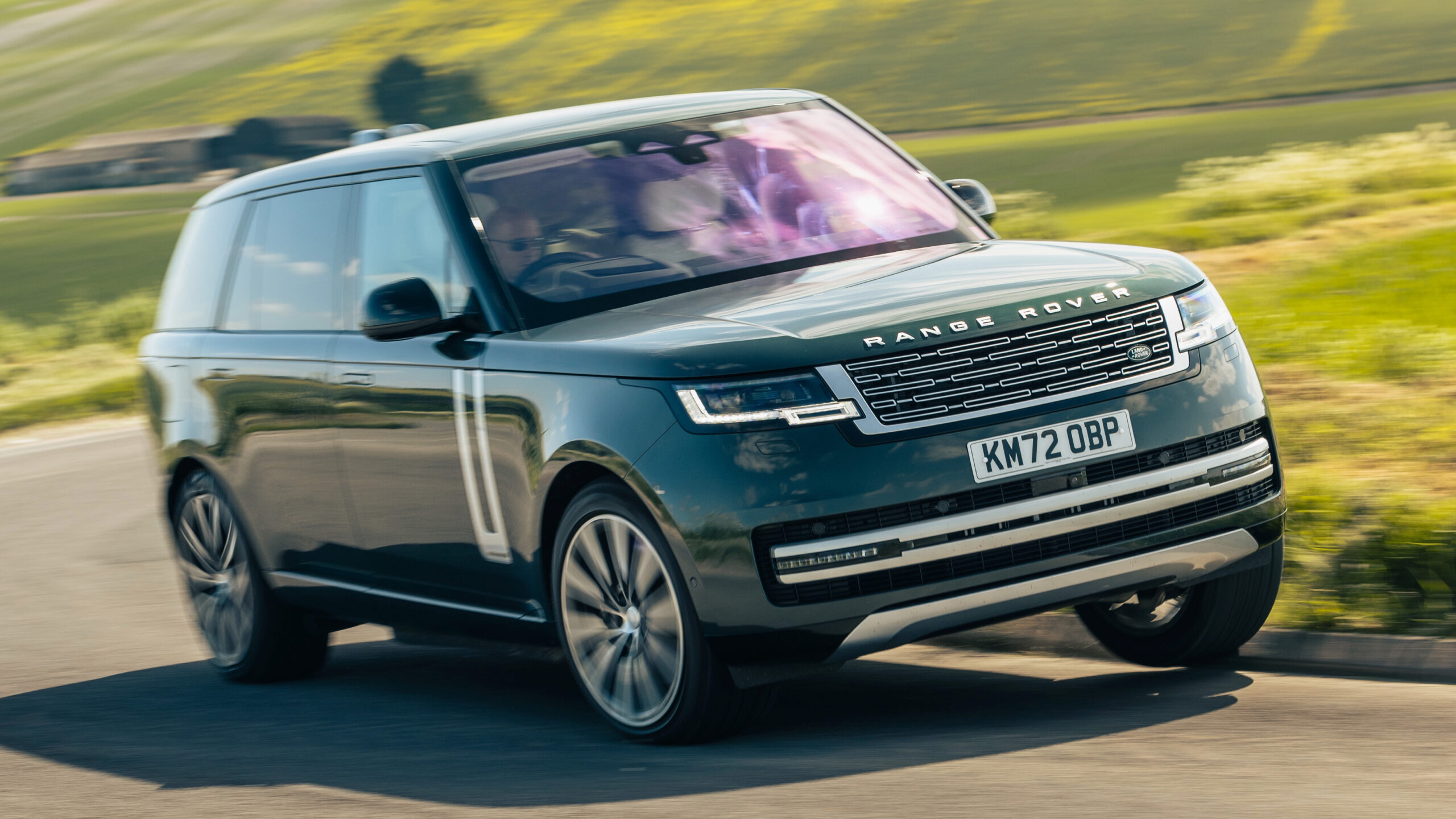 LAND ROVER CAR PRICE IN PAKISTAN 2025