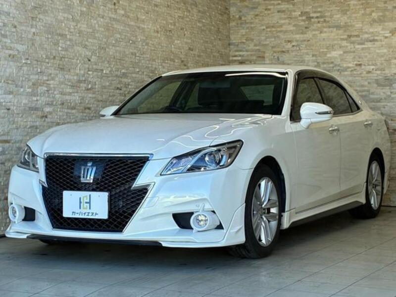 Toyota Crown 2022 Price in Pakistan