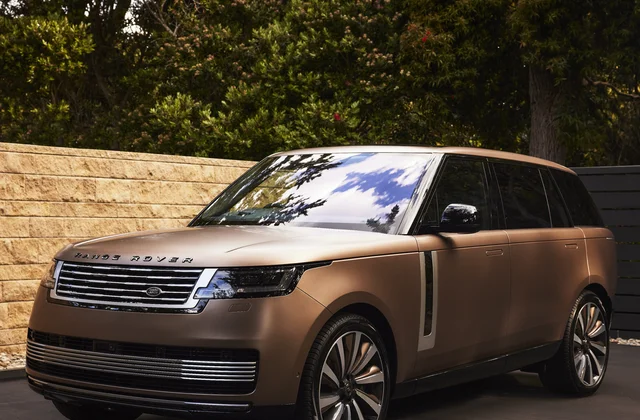 LAND   ROVER  CAR  PRICE  IN  PAKISTAN  2026